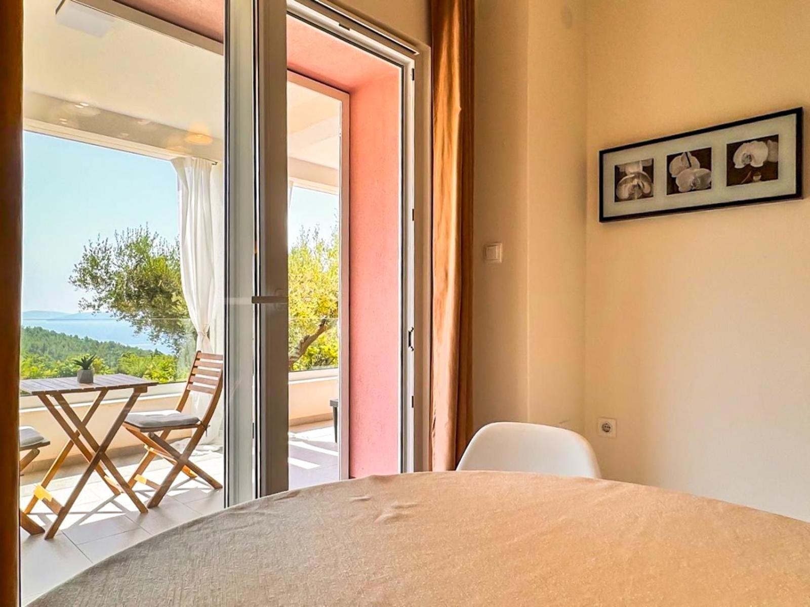 Studio Vesna With A Terrace And Sea View 拉巴克 外观 照片